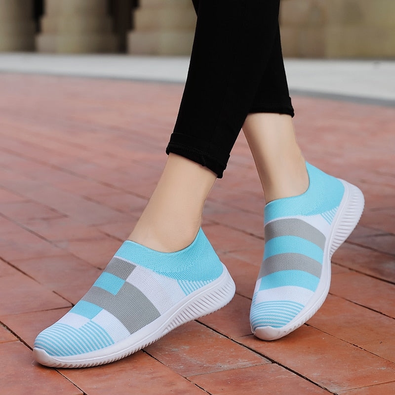 Tênis Cloud Feminino | Conforto Elevado - Últimas Unidades Disponíveis