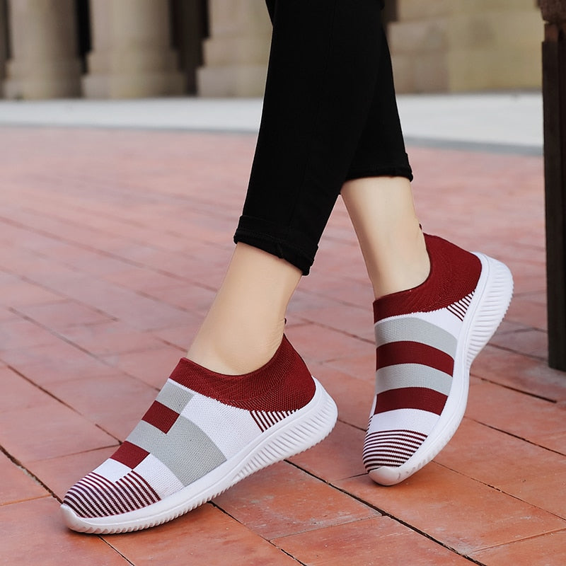 Tênis Cloud Feminino | Conforto Elevado - Últimas Unidades Disponíveis