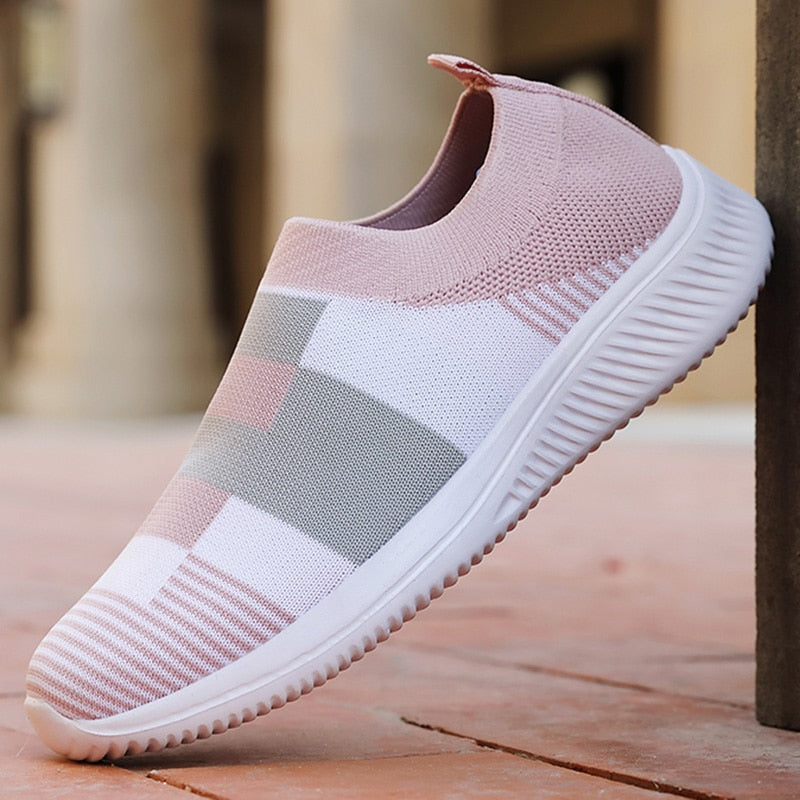 Tênis Cloud Feminino | Conforto Elevado - Últimas Unidades Disponíveis