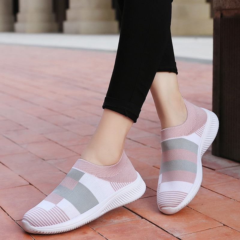 Tênis Cloud Feminino | Conforto Elevado - Últimas Unidades Disponíveis
